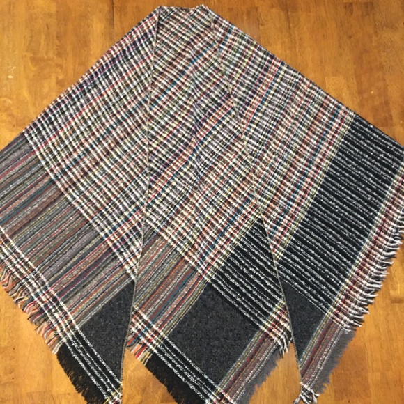 NWT Plaid Blanket Scarf Wrap BOUTIQUE - Picture 4 of 5